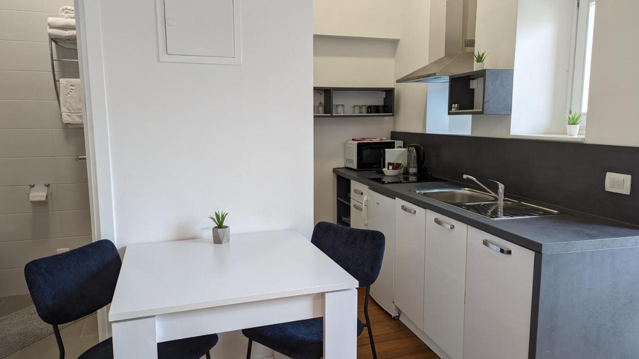 Berry Berry Studio Apartment Zagreb Bagian luar foto